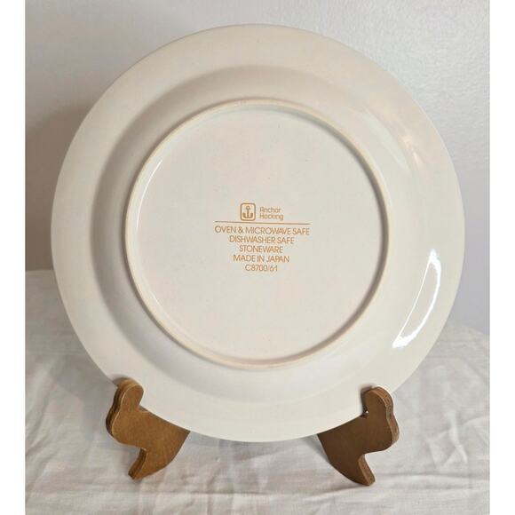 Vintage Anchor Hocking Stoneware Collector Plate 11th Day of Christmas 10 1/2" - Picture 2 of 3